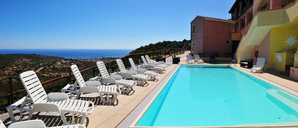 Hotel Castello Budoni Buitenkant foto